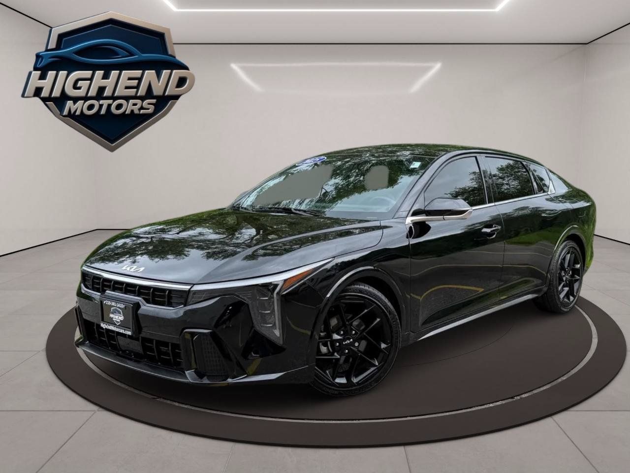 Used 2025 Kia K4 GT-Line w/ GT-Line Premium Package FWD image 2