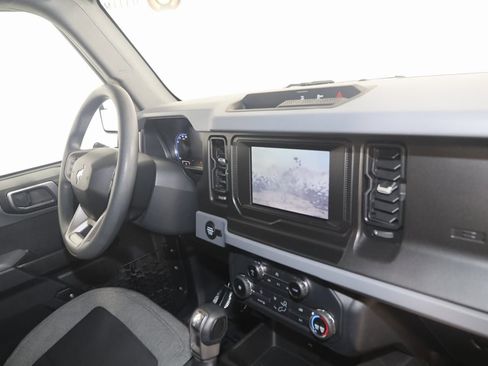 Used 2022 Ford Bronco 4-Door image 38