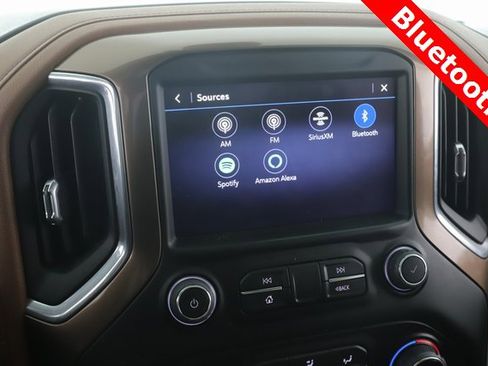 Used 2022 Chevrolet Silverado 1500 High Country w/ Technology Package image 26