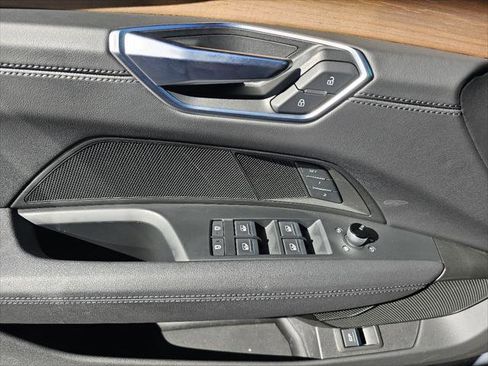 Used 2022 Audi e-tron GT Premium Plus image 10