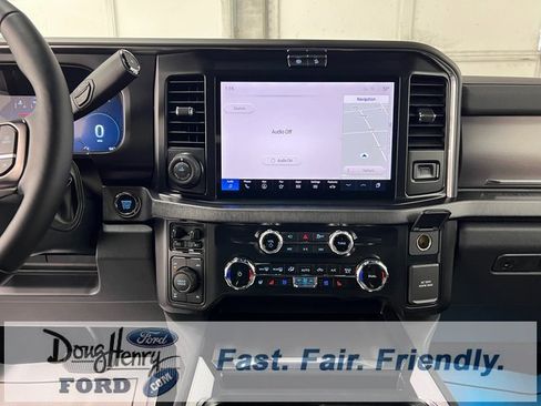 New 2026 Ford F250 Platinum image 40