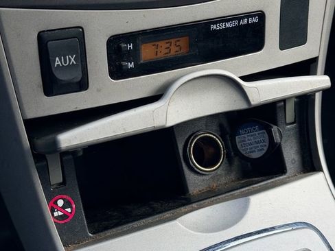 Used 2010 Toyota Corolla image 19