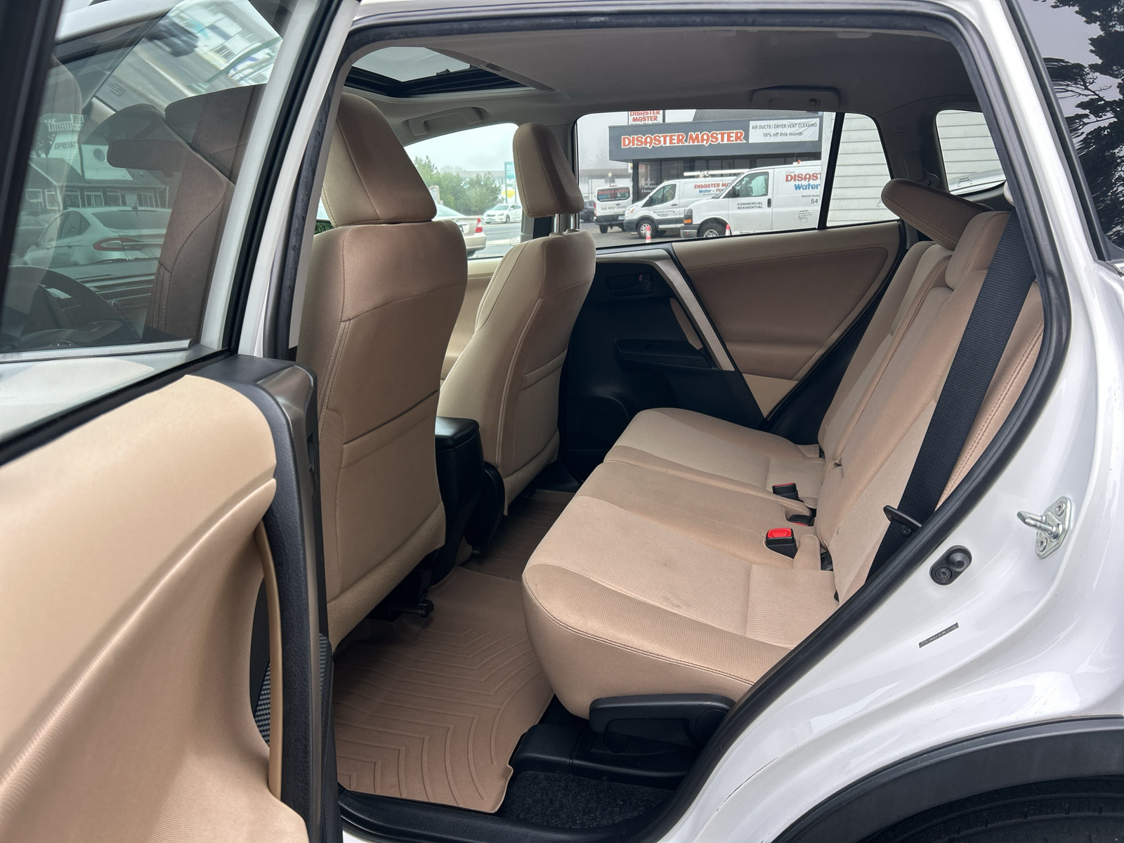 Used 2013 Toyota RAV4 XLE FWD image 30