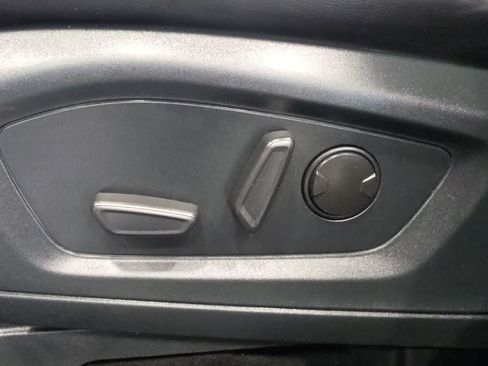 Used 2024 Ford Explorer XLT w/ Equipment Group 202A AWD/4WD image 16