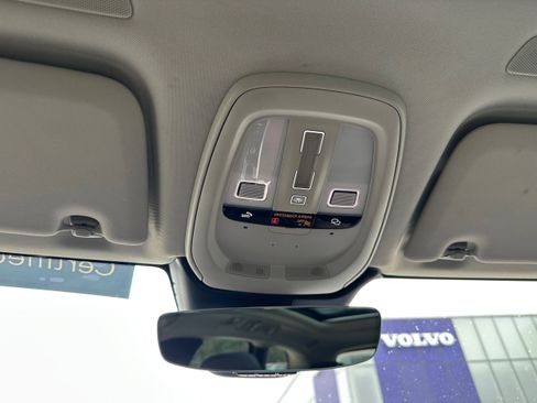 Used 2023 Volvo XC60 B5 Plus image 20