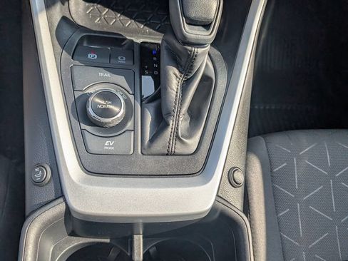 Certified 2024 Toyota RAV4 XLE AWD/4WD image 26