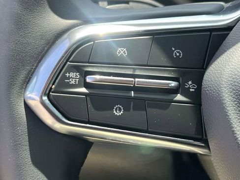 Used 2026 Chevrolet Equinox LT AWD/4WD image 21