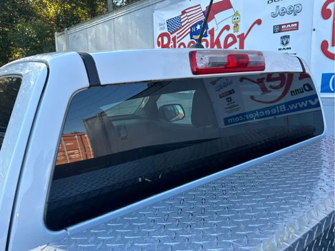 Used 2016 GMC Canyon W/T w/ Convenience Package image 15