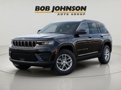 New 2025 Jeep Grand Cherokee Laredo X w/ Luxury Tech Group I