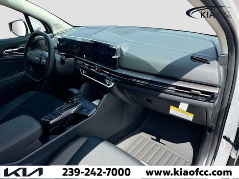 New 2026 Kia Sportage EX image 14