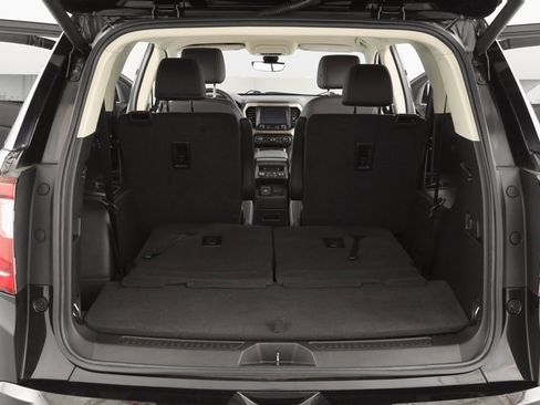 Used 2023 GMC Acadia Denali w/ Denali Technology Package image 16