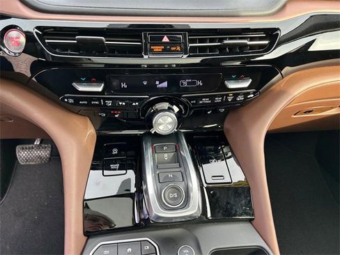 Used 2023 Acura MDX SH-AWD w/ Technology Package image 19