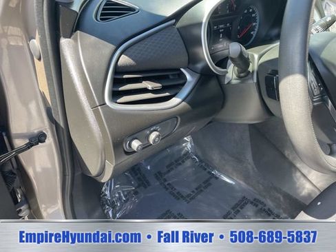Used 2023 Chevrolet Malibu LT FWD image 21