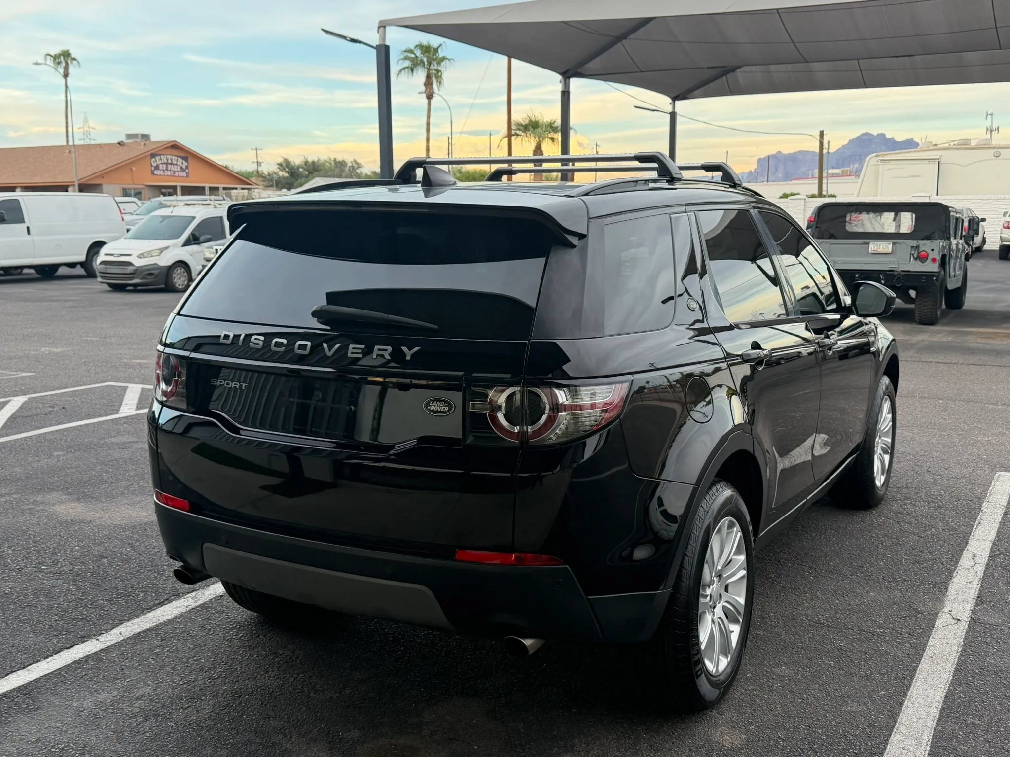 Used 2018 Land Rover Discovery Sport SE AWD/4WD image 10