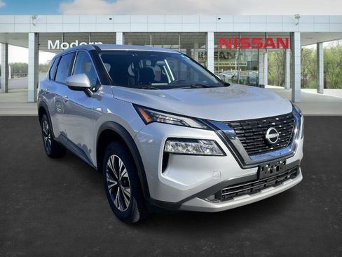 Used 2023 Nissan Rogue SV image 7