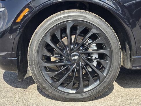 Used 2022 Lincoln Aviator Reserve w/ Equipment Group 201A image 10