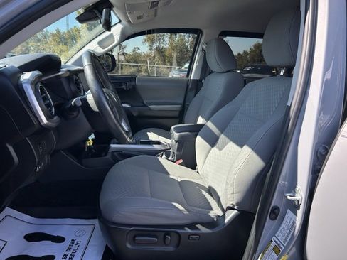 Used 2021 Toyota Tacoma TRD Sport image 14