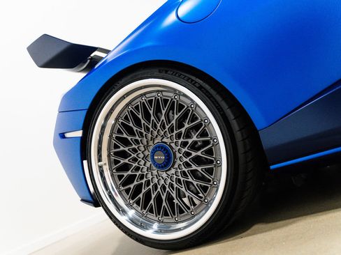 Used 2023 Lamborghini Huracan STO RWD image 10