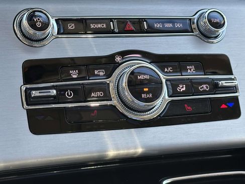 Used 2023 Lincoln Aviator AWD w/ Premium Package image 12