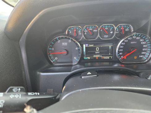 Used 2015 Chevrolet Silverado 2500 LT w/ LT Fleet Convenience Package AWD/4WD image 17