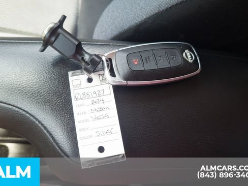 Used 2024 Nissan Versa SV FWD image 17