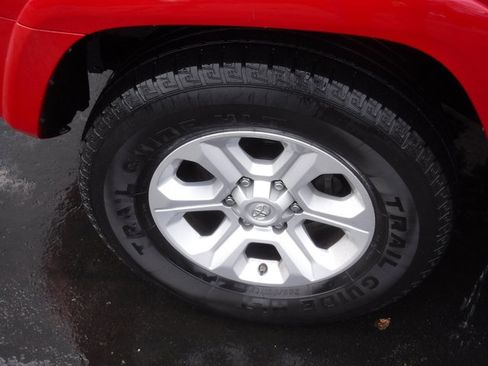 Used 2020 Toyota 4Runner SR5 image 6