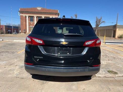 Used 2018 Chevrolet Equinox LT FWD image 5
