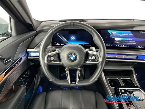 Used 2025 BMW 740i xDrive image 16