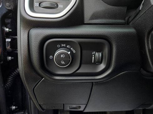 New 2026 RAM 2500 Big Horn AWD/4WD image 12
