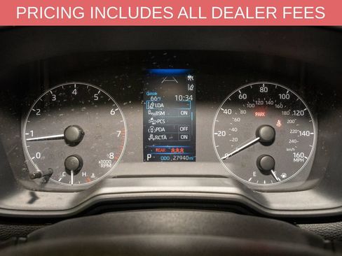 Used 2025 Toyota Corolla Cross LE FWD image 15