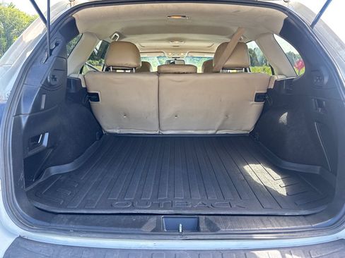 Used 2015 Subaru Outback 2.5i Premium AWD/4WD image 11