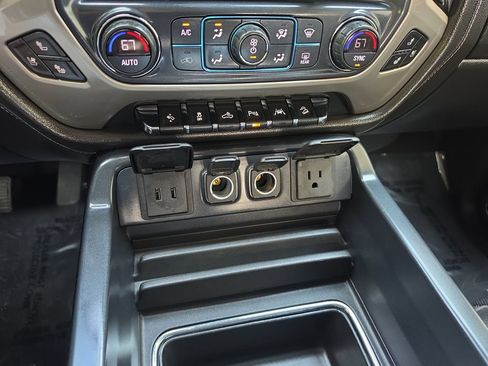 Used 2018 GMC Sierra 1500 Denali AWD/4WD image 18