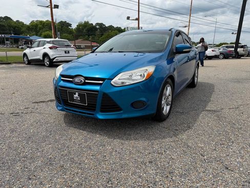 Used 2014 Ford Focus SE FWD image 10