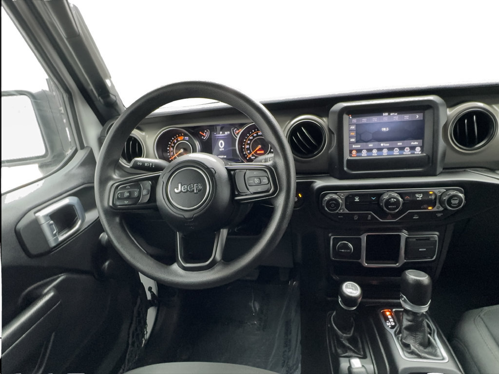 Used 2022 Jeep Wrangler Sport AWD/4WD image 34