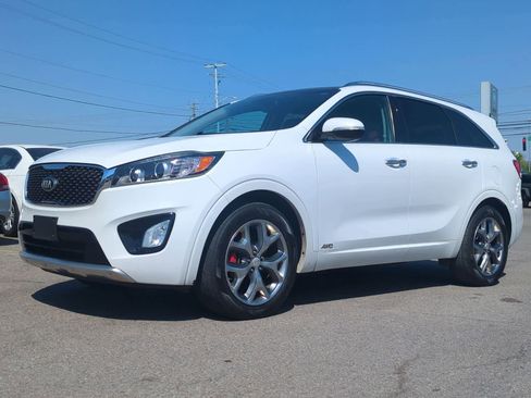Used 2017 Kia Sorento SX AWD/4WD image 4