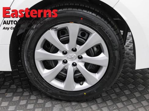 Used 2023 Toyota Corolla LE image 33