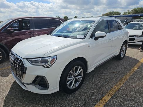 Used 2023 Audi Q3 2.0T Premium image 1