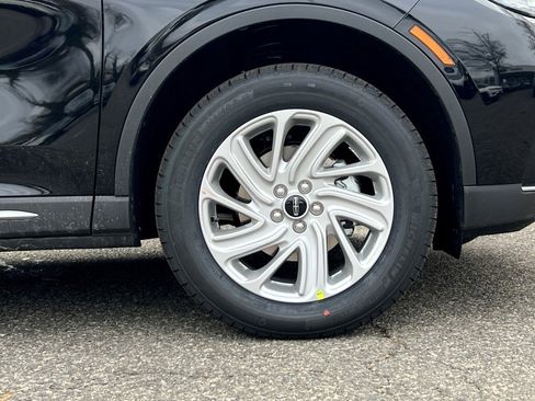 New 2026 Lincoln Corsair Premiere image 7