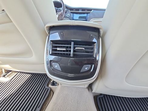 Used 2015 Cadillac XTS Luxury w/ Driver Awareness Package FWD image 31