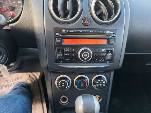 Used 2013 Nissan Rogue S image 20