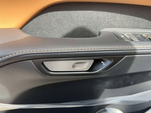 New 2026 Lexus RX 350h AWD/4WD image 17