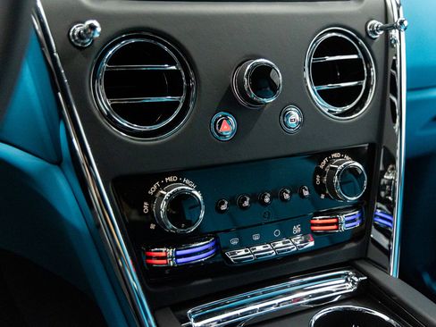 New 2026 Rolls-Royce Cullinan image 39