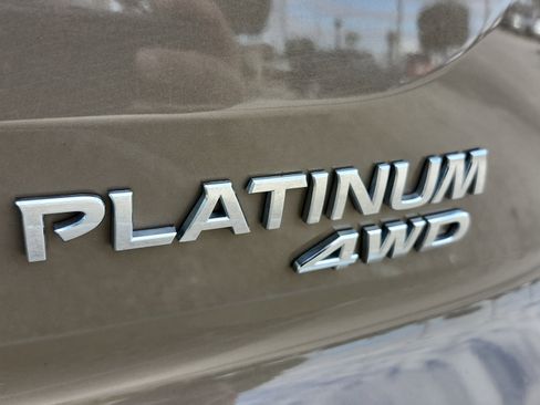 Used 2023 Nissan Pathfinder Platinum image 38