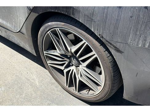 Used 2022 Kia Stinger GT1 w/ Red Interior Color Package RWD image 4