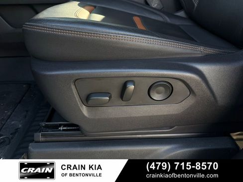 Used 2023 GMC Sierra 1500 AT4 w/ Technology Package AWD/4WD image 21