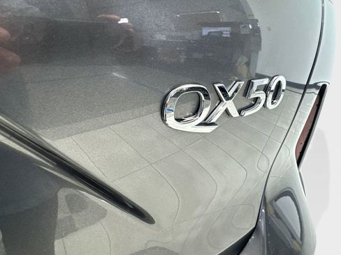 Used 2023 INFINITI QX50 Luxe FWD image 23