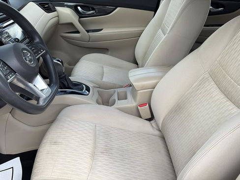 Used 2017 Nissan Rogue S AWD/4WD image 13