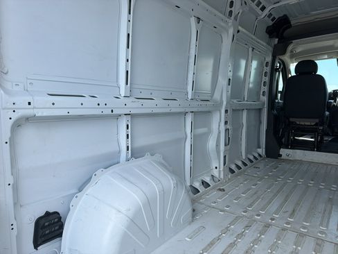 Used 2026 RAM ProMaster 2500 w/ Convenience Group FWD image 25