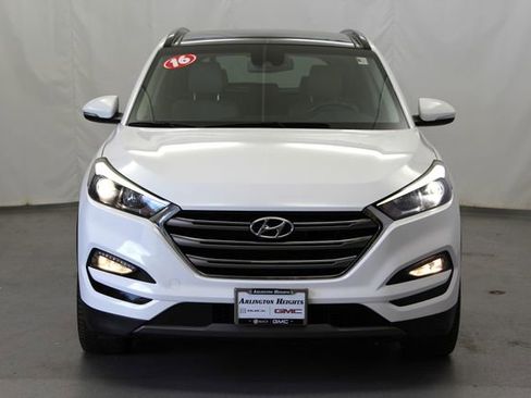 Used 2016 Hyundai Tucson Limited w/ Option Group 03 FWD image 5