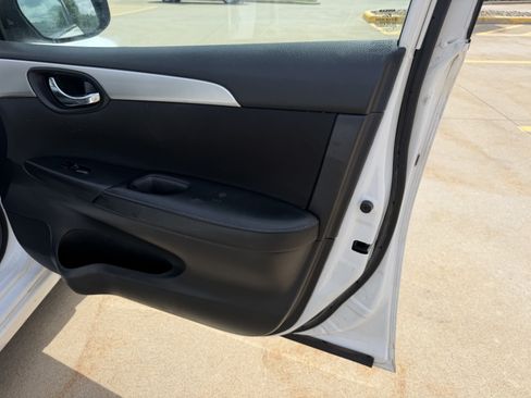Used 2017 Nissan Sentra S FWD image 24